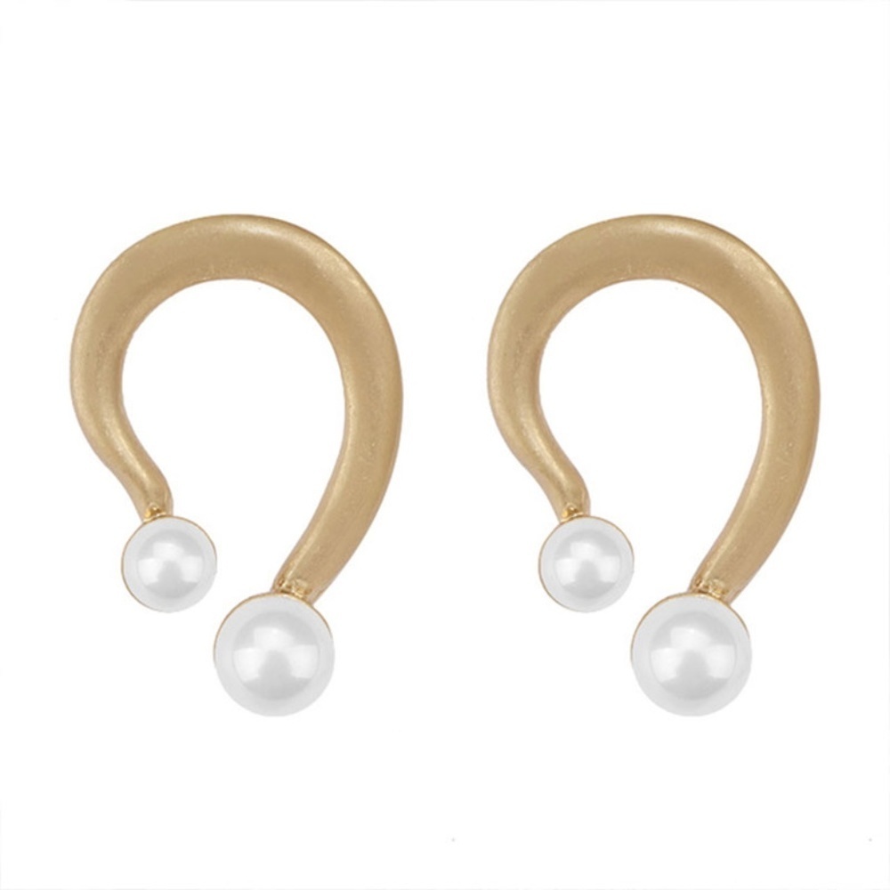 Caitriona Gold X Pearl Irregular Shape Earrings 16$